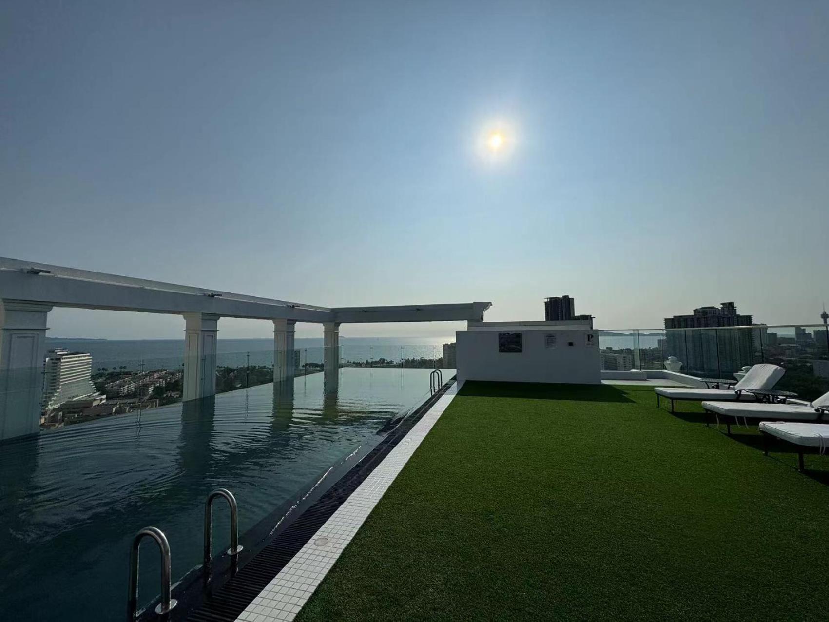 The Empire Chic Residence Jomtien & Yahaha Buitenkant foto
