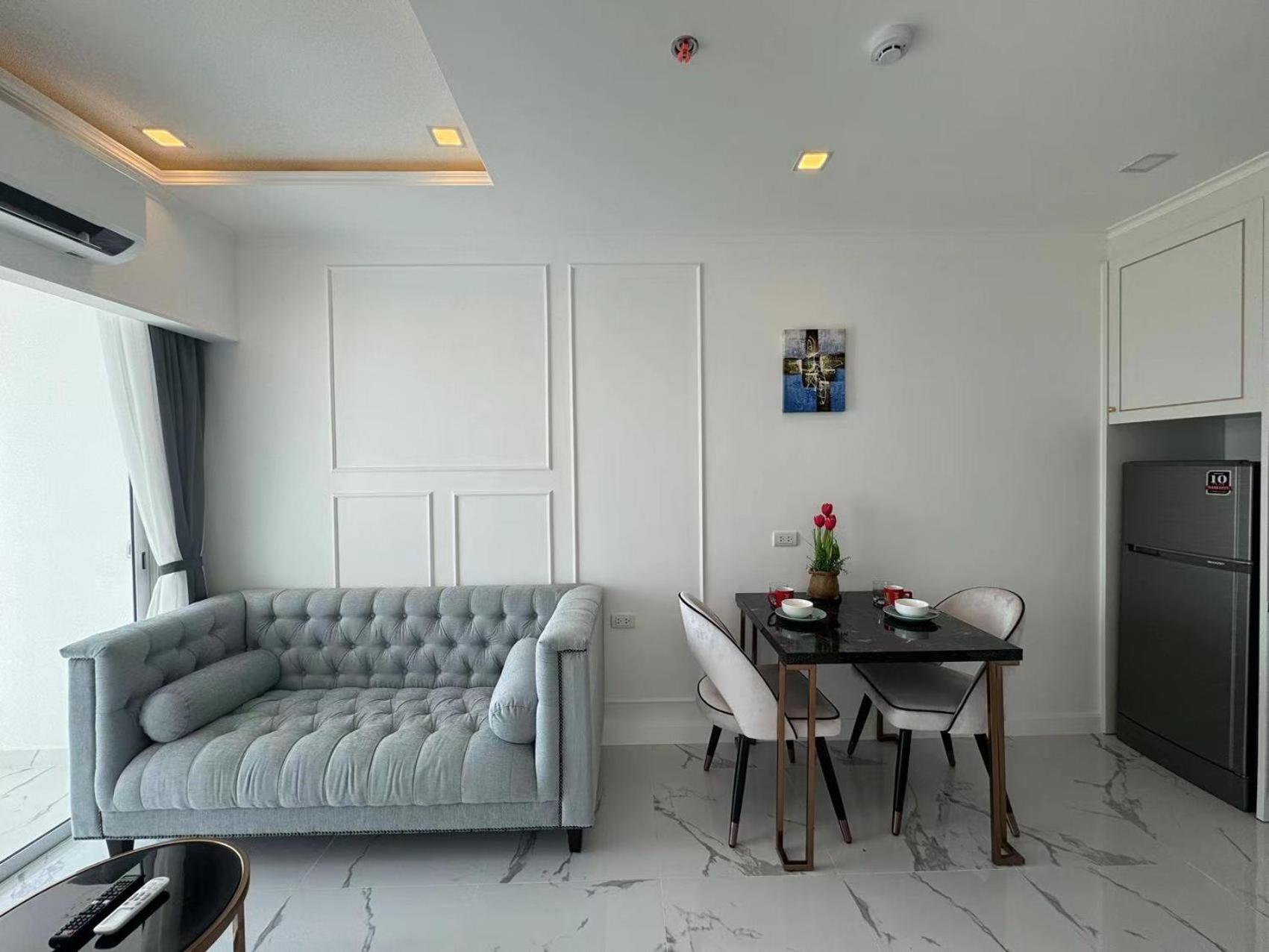 The Empire Chic Residence Jomtien & Yahaha Buitenkant foto