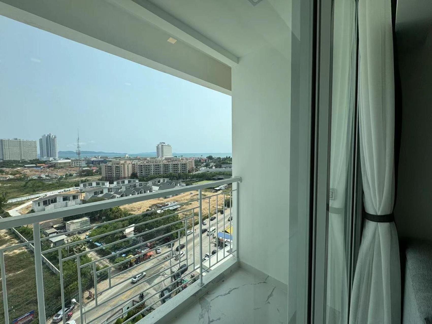 The Empire Chic Residence Jomtien & Yahaha Buitenkant foto