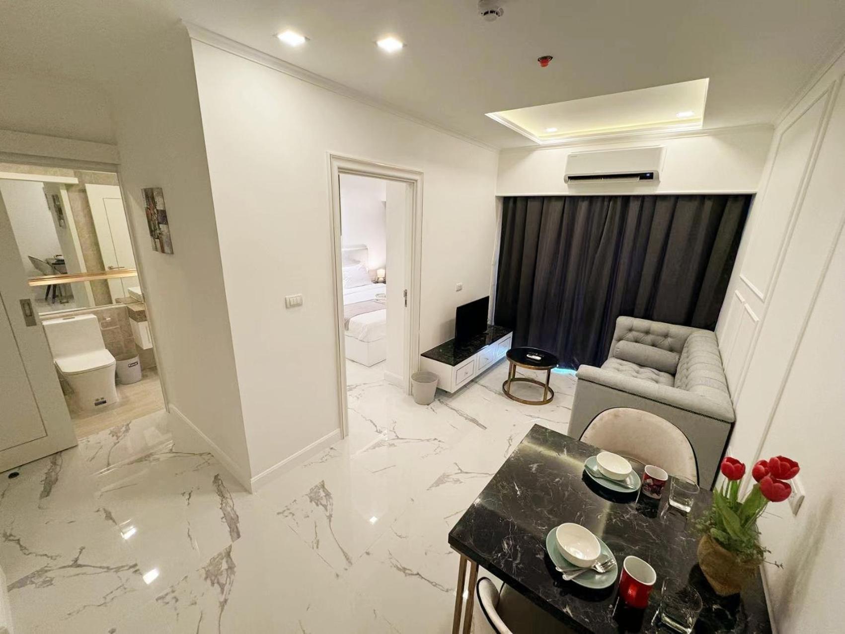 The Empire Chic Residence Jomtien & Yahaha Buitenkant foto